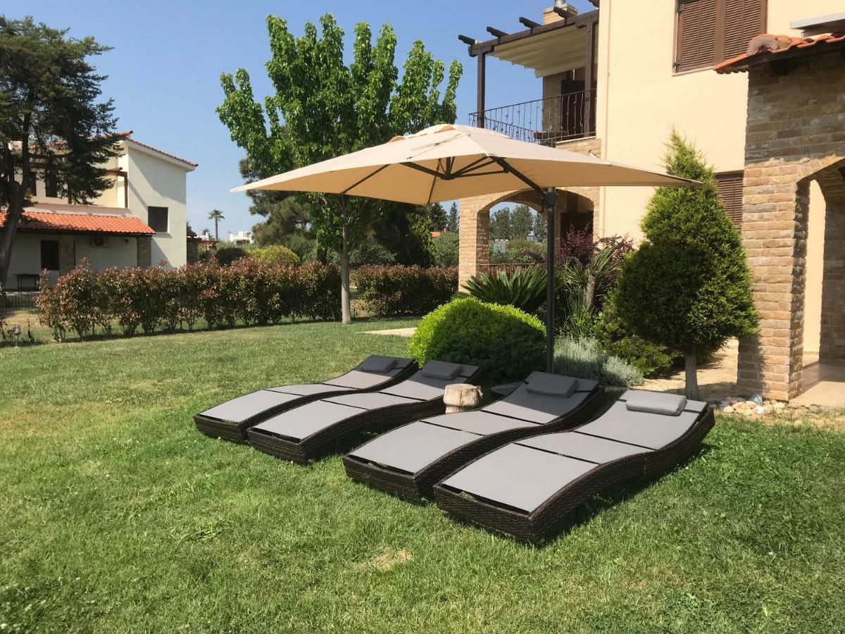 M Varkes Villa Nea Moudania Zewnętrze zdjęcie