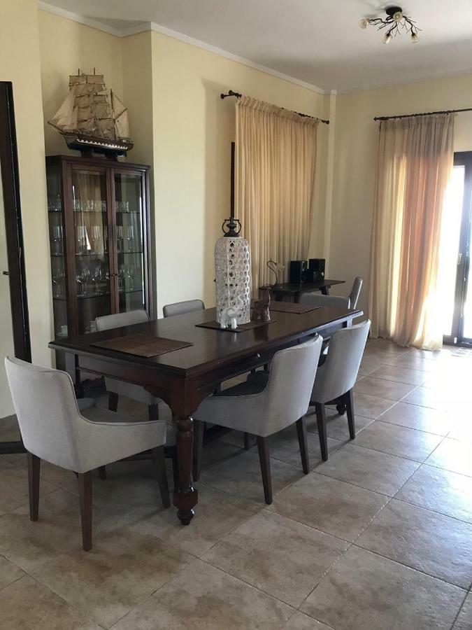 M Varkes Villa Nea Moudania Zewnętrze zdjęcie
