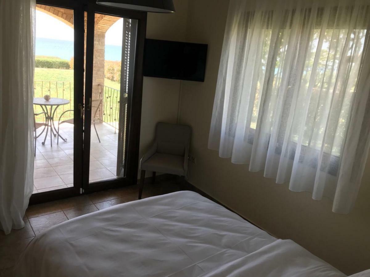 M Varkes Villa Nea Moudania Zewnętrze zdjęcie